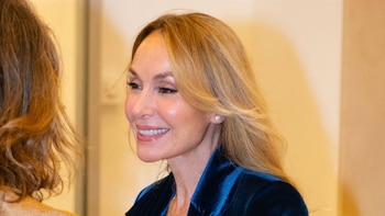 Esther Alcocer Koplowitz deslumbra con