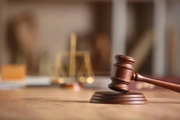 San Pedro Sula reporta un aumento significativo en las sentencias condenatorias por delitos contra la mujer, según la Fiscalía Especial de Protección a la Mujer del Norte. (Cortesía: Freepik)