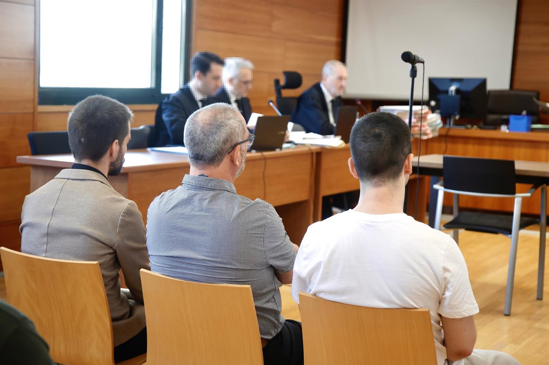 Las defensas en el juicio por el bulo del 'caso Bar España' piden la prescripción de los delitos