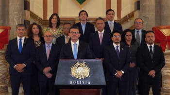 Rodrigo Paz y su gabinete