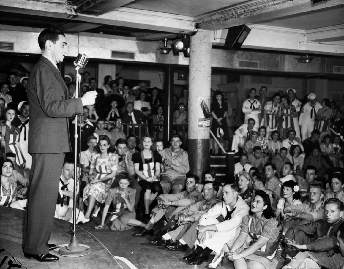 La ciudad que acogió a Irving Berlin durante su infancia marcó su identidad artística y sirvió como trasfondo emocional para muchas de sus obras (AP)