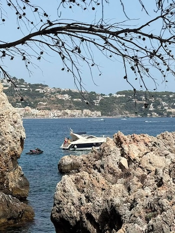 Uno de los escenarios del viaje de Felipe Fort por el litoral mediterráneo español, donde transcurrieron sus vacaciones junto a Mary Di