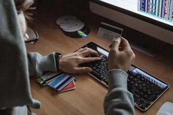 El recojo de tarjetas a