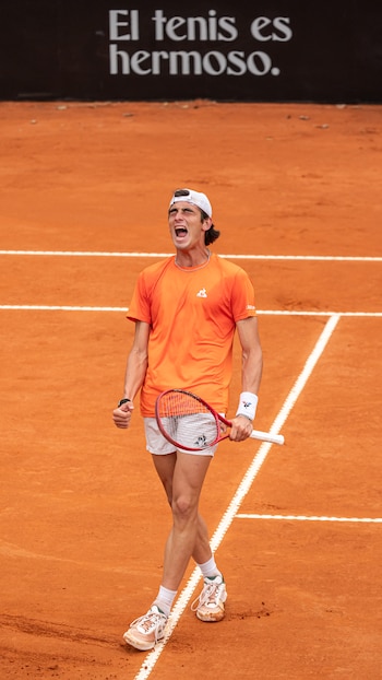 La Serna fue superior en el tercer set y obtuvo su primer titulo en la categoría (Crédito: Prensa AAT)