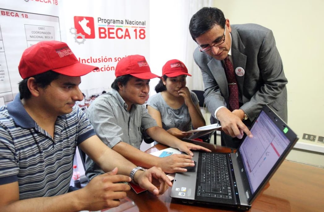El Programa Nacional de Becas y Crédito Educativo está adscrito al Ministerio de Educación - crédito Andina