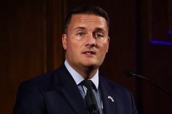 El ministro de Defensa británico Wes Streeting alertó sobre el impacto sostenido de los ataques híbridos procedentes de Moscú. (Jack Taylor/Pool Foto via AP)