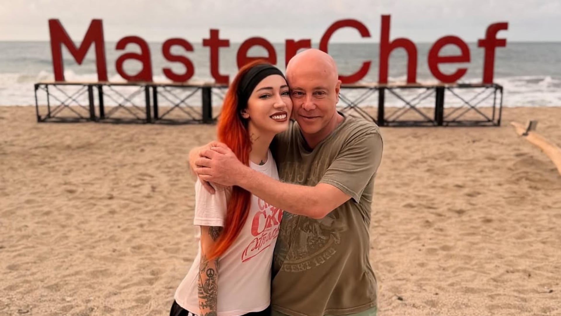 La DJ confesó que inicialmente se sintió intimidada por la figura pública del reconocido chef y jurado de MasterChef Celebrity - crédito @alejandrarosalesdj/Instagram