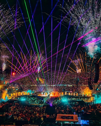 Varios nombres nacionales e internacionales