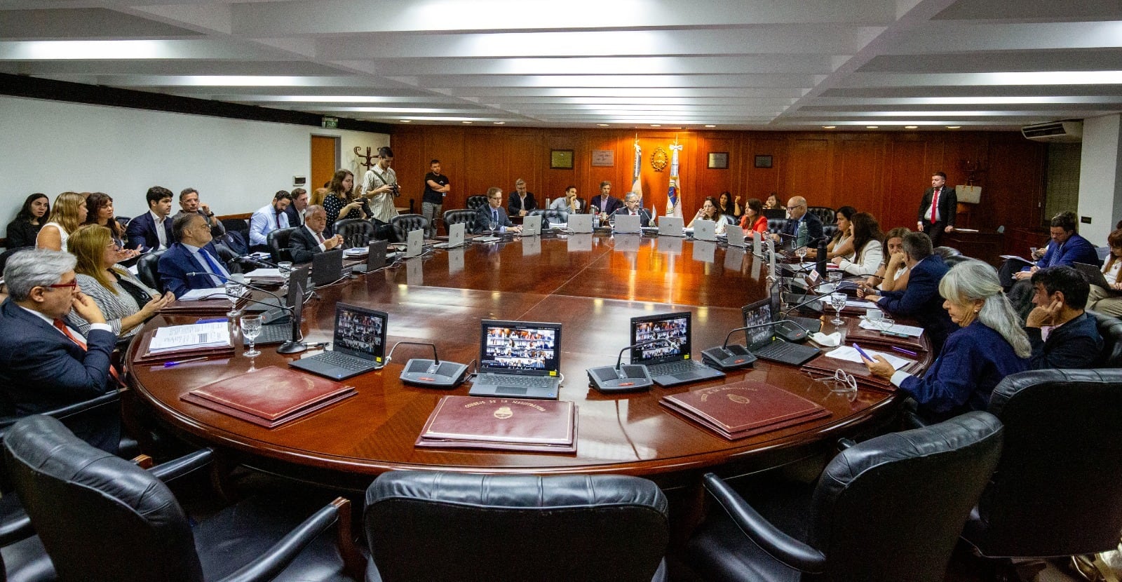 El Consejo de la Magistratura asegura que envió los nombres para que el Poder Ejecutivo mande los pliegues al Senado