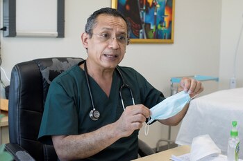 Doctor Carlos Quant, con larga