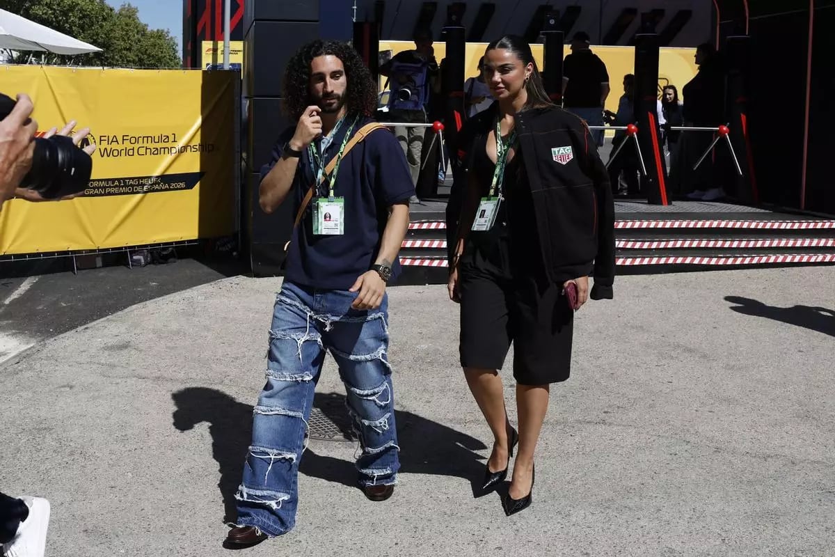 Marc Cucurella y Claudia Rodríguez en la F1 de Madrid (J.J.Guillen / EFE).