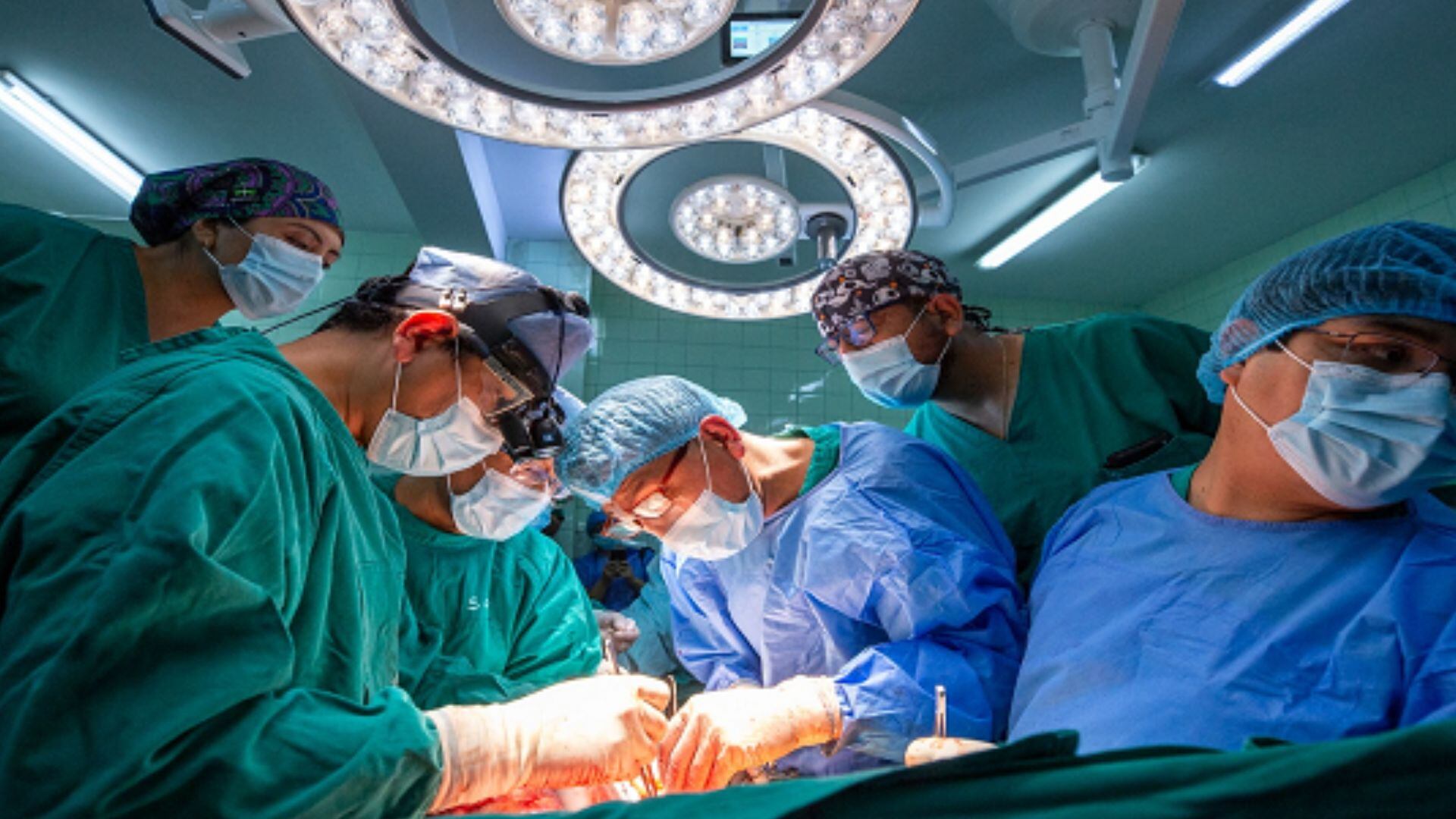 El hospital que ha conseguido retransmitir una operación pionera. (Essalud)