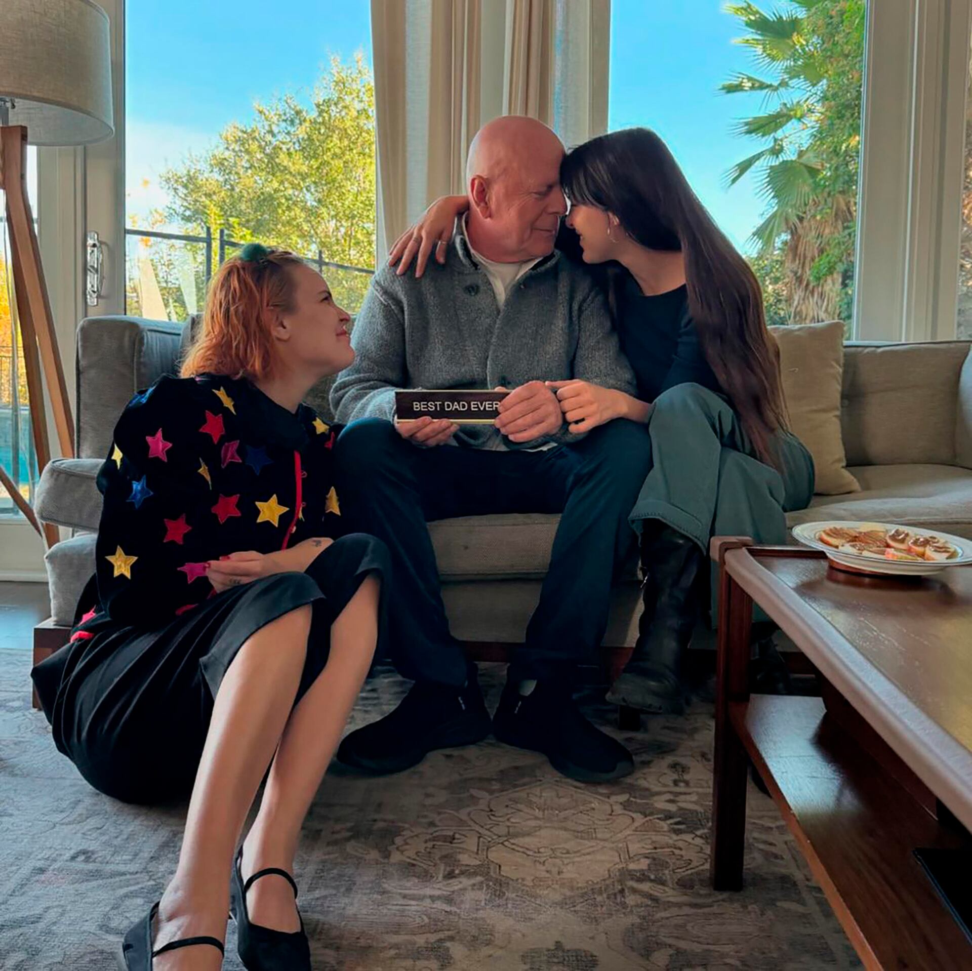 Las hijas de Demi Moore y Bruce Willis han apoyado al actor durante su diagnóstico y adaptación a nuevos retos (Instagram)