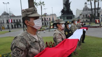 Himno Nacional peruano deberá interpretarse