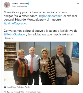 A través de Twitter, la senadora electa Piedad Córdoba compartió una foto de un encuentro con Gloria Inés Ramírez, el exfiscal Eduardo Montealegre y Jaime Caycedo.
FOTO: vía Twitter (@piedadcordoba)