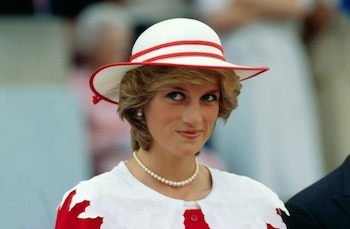 Diana, Princess of Wales, wears
