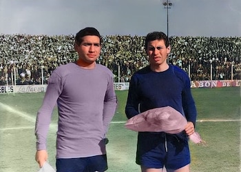 Con su hermano Rolando, también