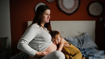 El embarazo altera físicamente el