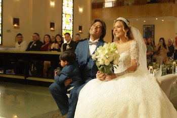 El matrimonio religioso se produjo en medio de investigaciones que involucran tanto a Nicolás Petro como a Laura Ojeda - crédito @lauraojedae/Instagram