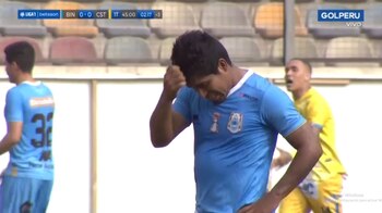 Willyan Mimbela casi anota golazo