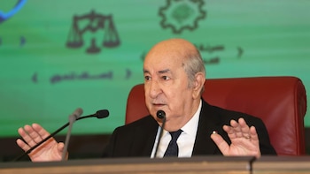 Argelia anuncia la muerte de