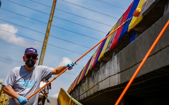 El puente de la calle 72 con 68 cambia su apariencia tras intervención ciudadana - crédito Secretaría de Seguridad