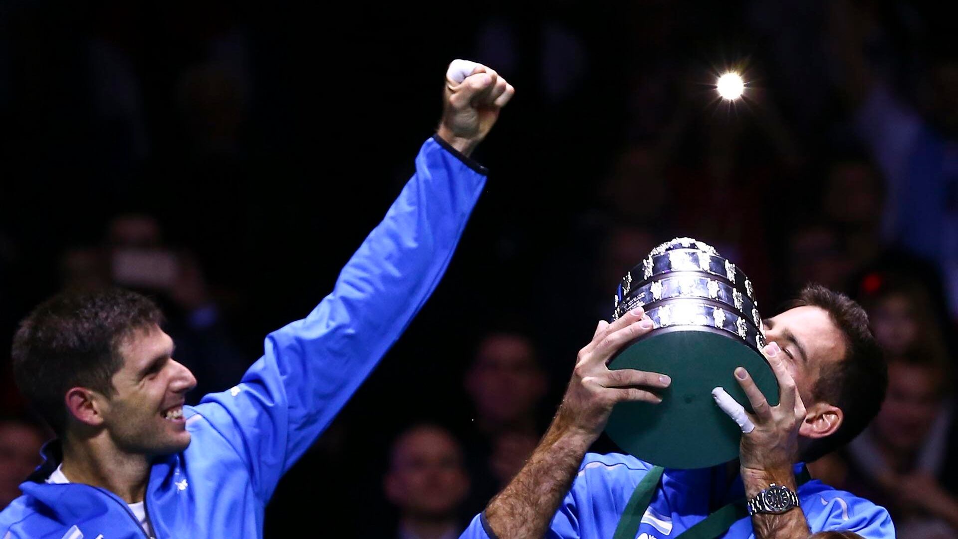 Juan Martín del Potro celebra la conquista de la Copa Davis (Crédito: REUTERS/Antonio Bronic TPX IMAGES OF THE DAY)