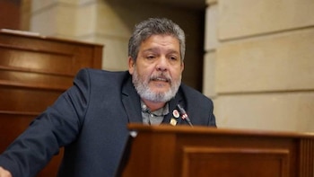 Congresista de Comunes denunció que fue retenido en Brasil por su pasado en las Farc: “Por aparecer en una lista”