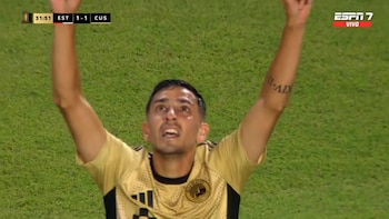 Golazo de Lucas Colitto con el que hizo reaccionar a Cusco FC frente a Estudiantes de La Plata por Copa Libertadores 2026