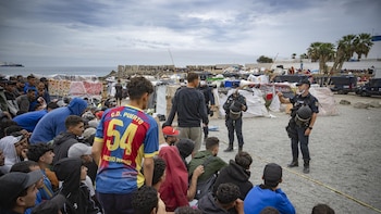 ONG avisan de "fatales consecuencias" si se aprueba el decreto para acelerar las expulsiones de migrantes en Ceuta