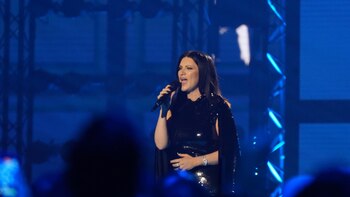Laura Pausini lanza un mensaje
