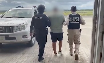 El conductor, un ciudadano guatemalteco de apellido Carrera, fue detenido y puesto a las órdenes del Ministerio Público. Crédito: MSP