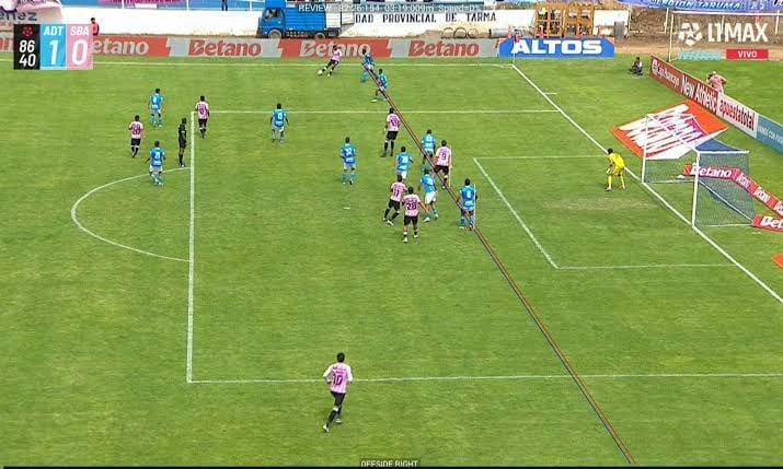 El VAR determinó que Luciano Nequecaur estaba en fuera de juego e invalidó su gol para Sport Boys ante ADT. - captura: L1 MAX