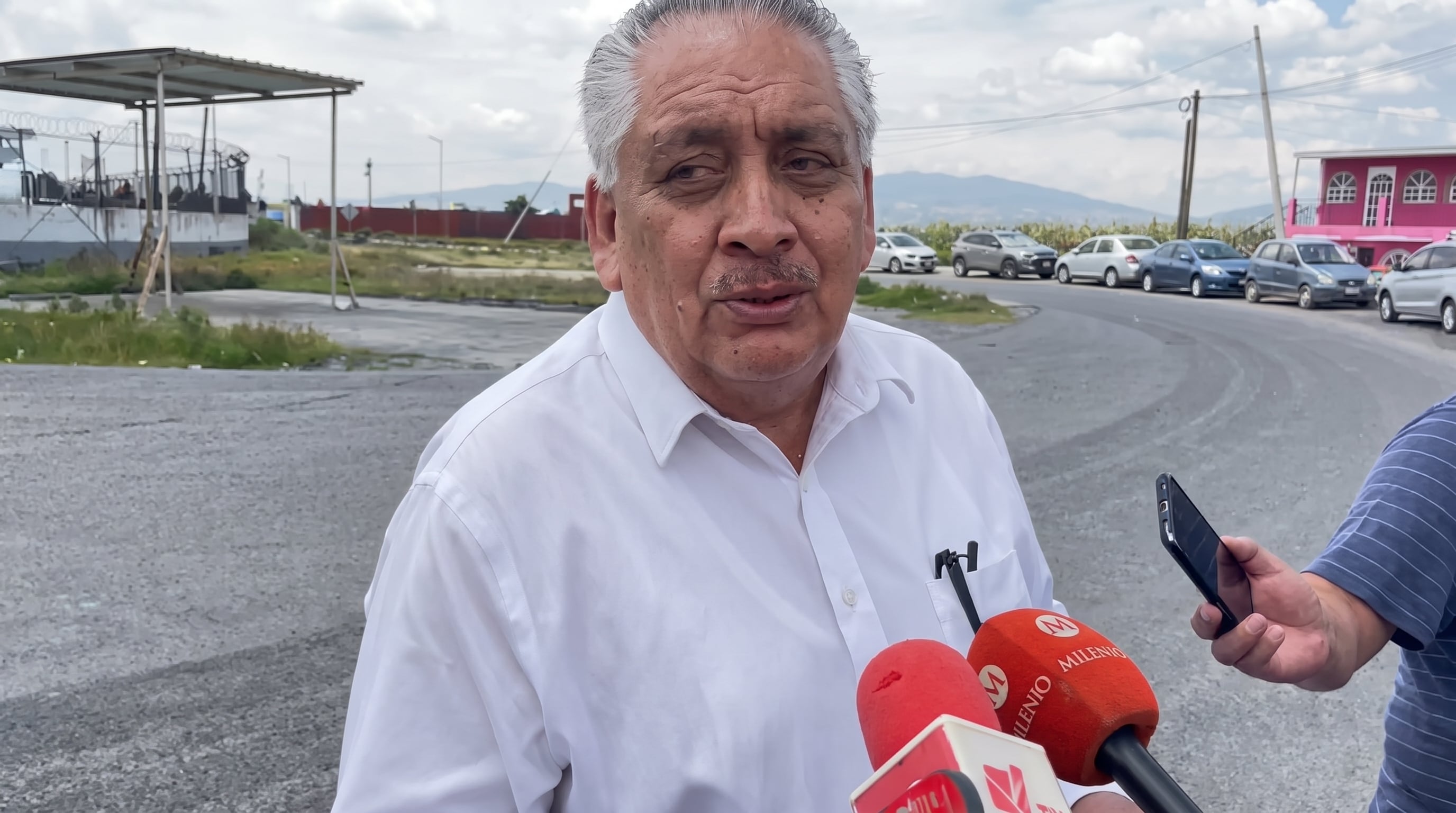 Guadalupe Acosta Naranjo visita a Ernesto Ruffo en el Altiplano y pide su libertad.