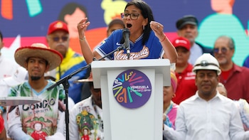 Delcy Rodríguez remueve de sus cargos en el Ejecutivo a un edecán de Maduro y a la hija menor de Hugo Chávez