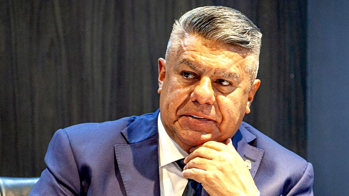 Imagen ilustrativa del edificio de la AFA y documentación financiera