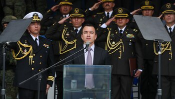 El presidente de Ecuador convoca