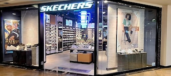Una reconocida marca estadounidense de zapatillas deportivas abrió su primer local en la Argentina - Image 2