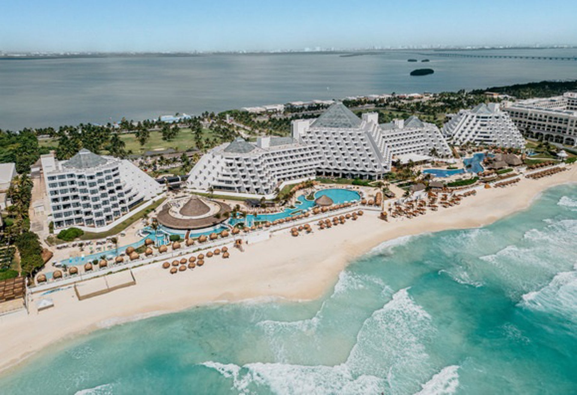 Meliá invierte 50 millones en renovar Paradisus Cancún y ya suma 1.000 millones junto a socios en 90 hoteles