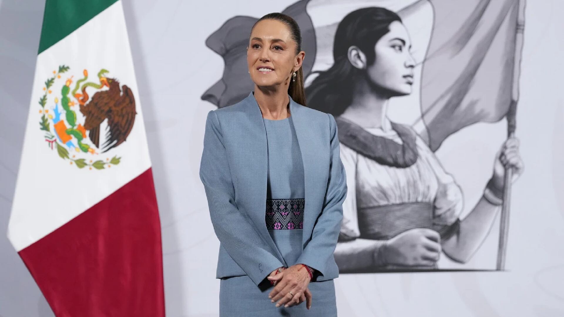 ‘La Mañanera’ de hoy jueves 4 de diciembre | Ley de Aguas, Ernestina Godoy y trenes mexicanos, entre lo relevante