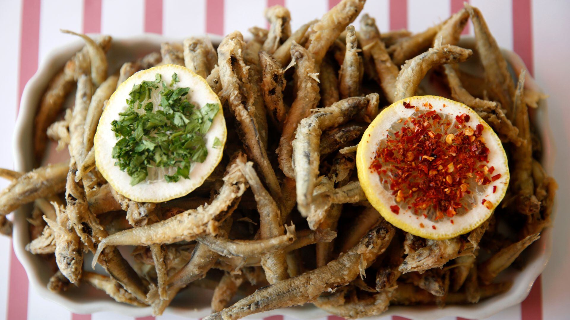 La frescura de los pescados y mariscos en Mar del Plata distingue a su gastronomía local (EMTURyC)