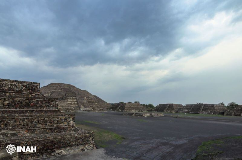 El INAH supervisará el cumplimiento de las restricciones en la Pirámide de la Luna durante las visitas.FOTO: INAH