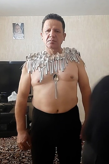 Abolfazl Sabre Mokhtari establece un