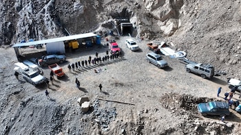 Bolivia imputó a 11 ciudadanos chinos y 7 bolivianos por presunto lavado de dinero vinculado a una explotación ilegal de minerales en el municipio Sorata de La Paz.