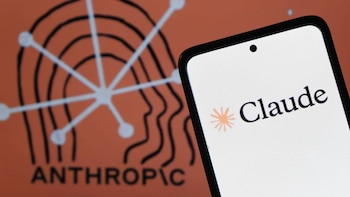 Anthropic prohíbe el maltrato hacia Claude: qué cambia para los usuarios y cuándo entra en vigor la medida