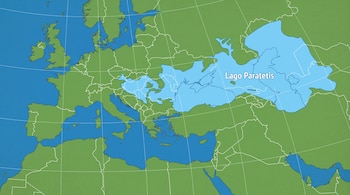 Mapa de Europa y partes de Asia y África con una zona celeste rotulada como Lago Paratetis sobre divisiones políticas actuales.
