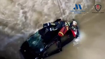 Rescatan a una persona del