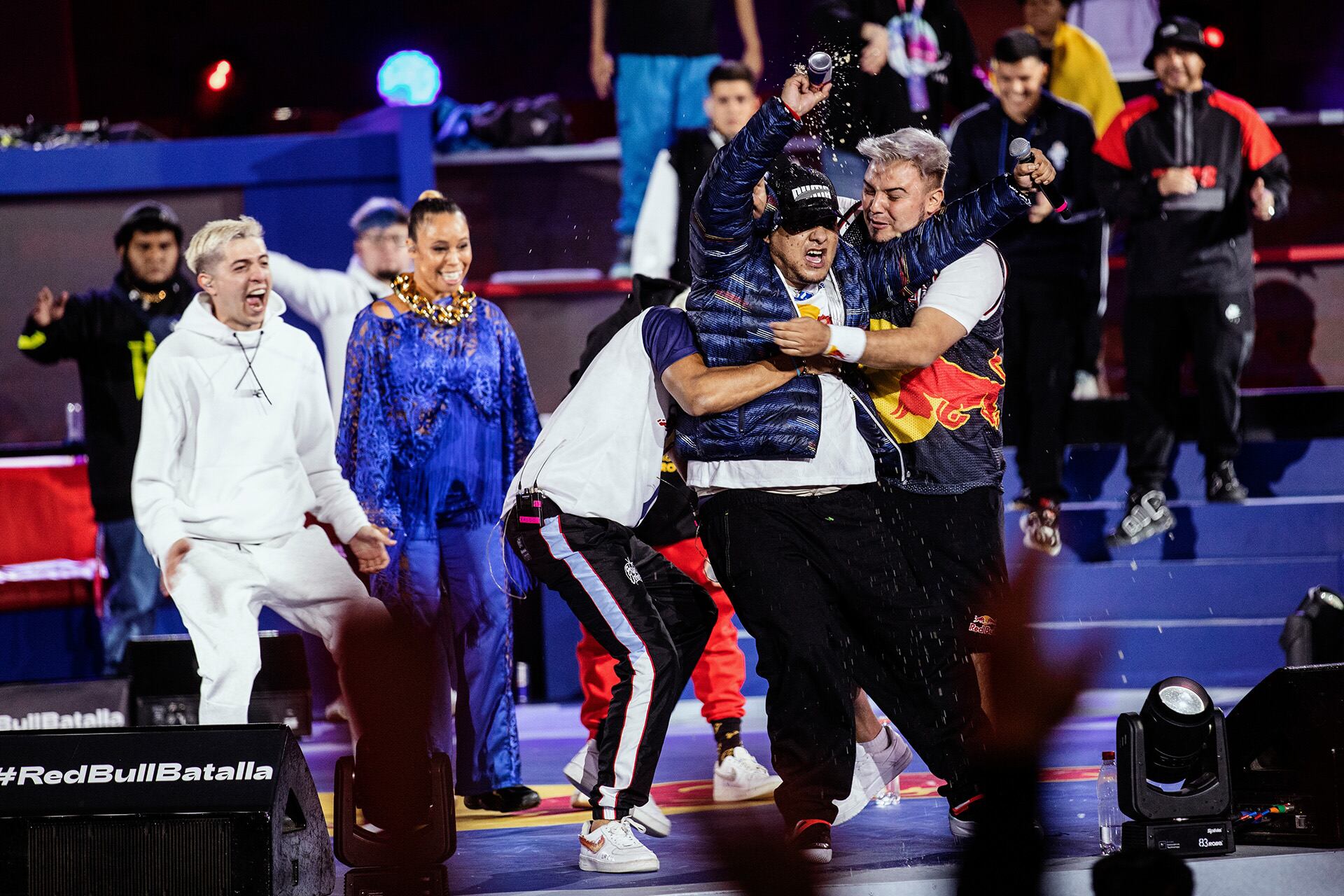 Las batallas de freestyle alcanzan millones de visualizaciones en YouTube, impulsando la proyección global de la disciplina (Prensa Red Bull batalla)