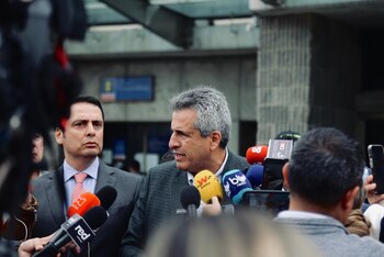 La compra cuestionada de 40