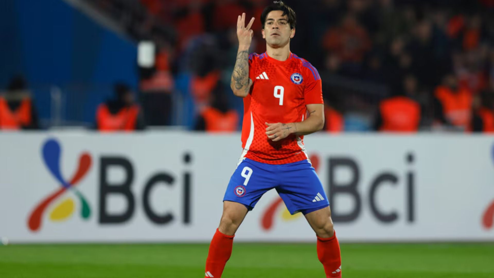 El alto salario de Víctor Dávila estaría complicando las negociaciones de su salida ante los posibles interesados. Crédito: PHOTOSPORT